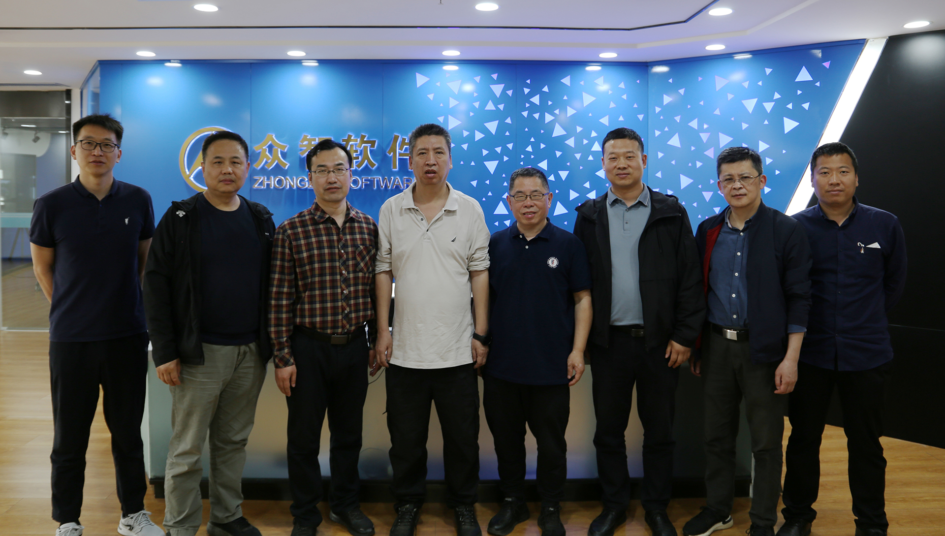 IMG_0736副本.jpg IMG_0736副本.jpg